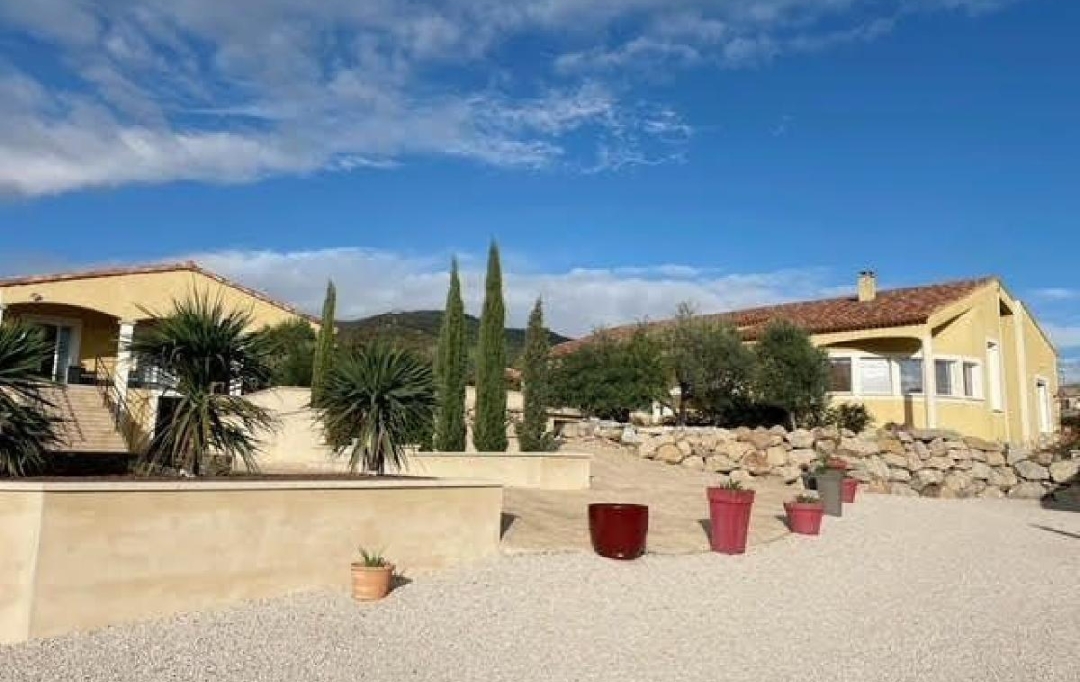 LM PATRIMOINE : Maison / Villa | HEREPIAN (34600) | 267 m2 | 999 000 € 