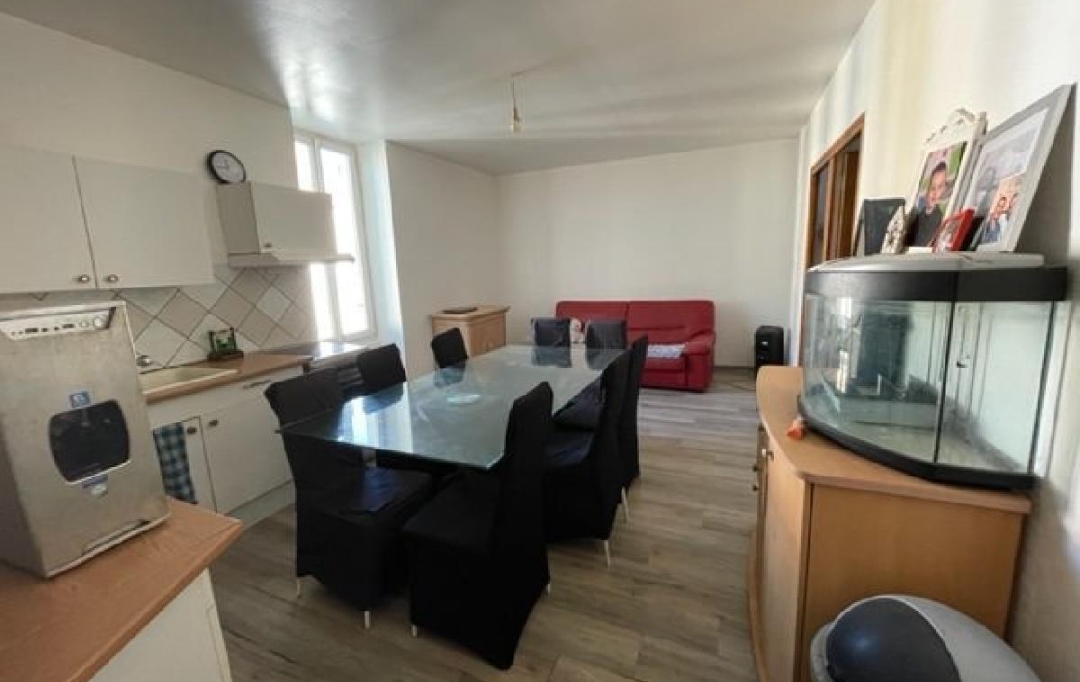LM PATRIMOINE : Immeuble | AUTIGNAC (34480) | 170 m2 | 205 828 € 