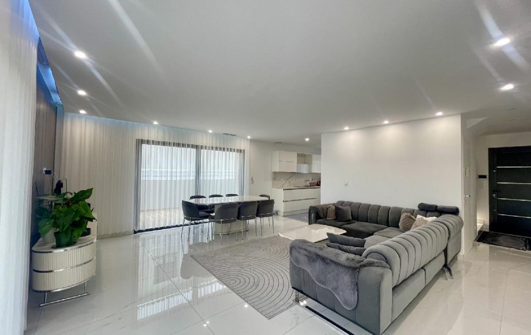 LM PATRIMOINE : Maison / Villa | MONTBLANC (34290) | 114 m2 | 418 000 € 