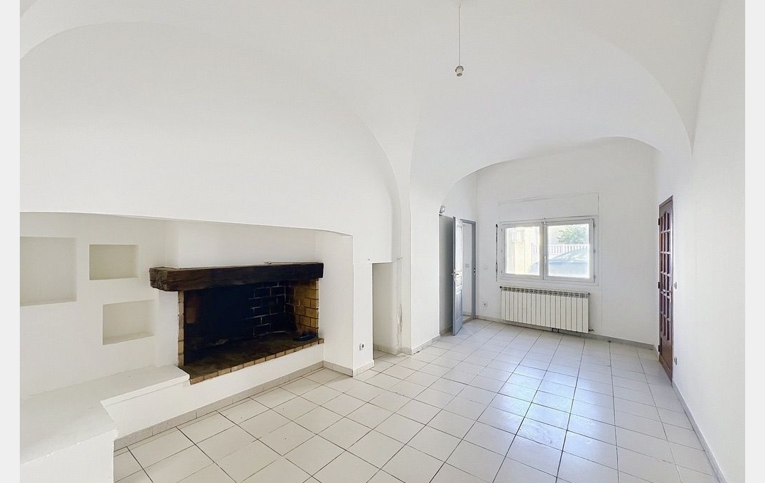LM PATRIMOINE : Maison / Villa | PAULHAN (34230) | 340 m2 | 399 000 €  LM PATRIMOINE : Maison / Villa | PAULHAN (34230) | 340 m2 | 399 000 €