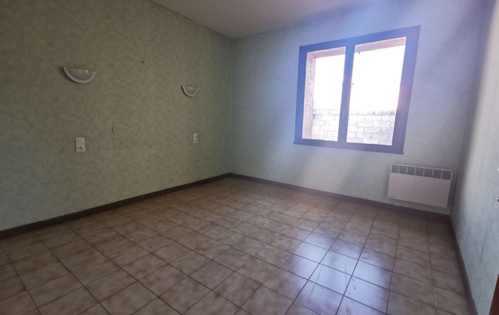 LM PATRIMOINE : Appartement | BESSAN (34550) | 112 m2 | 820 € 