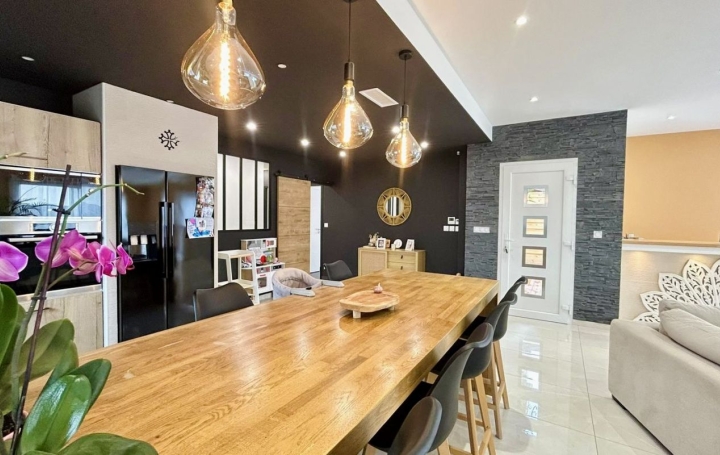 Villa BESSAN 132 m2 475 000 € Villa BESSAN 132 m2 475 000 €